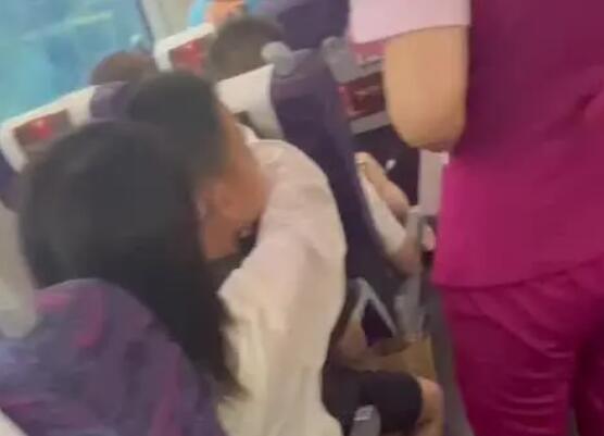 女子高铁上被男孩烫伤后未获道歉  背后真相实在令人感到惊愕