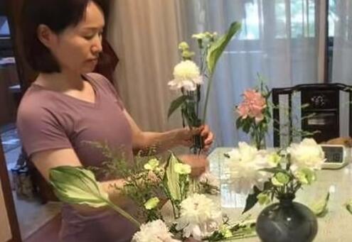 保姆一路考证工资从5千涨到2万  背后真相实在令人震惊