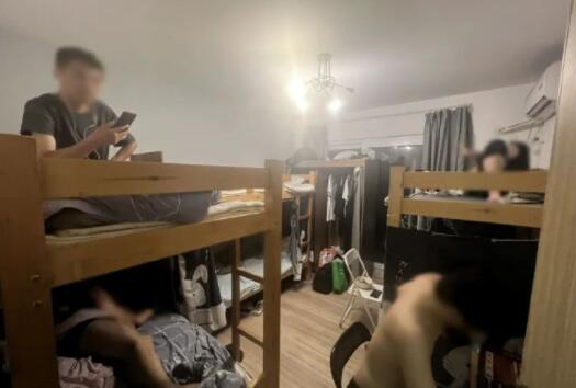 84平米的出租屋住了17人  背后真相实在令人感到惊愕