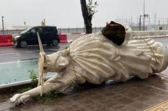 台风卡努吹飞冲绳自由女神像  背后真相实在令人震惊