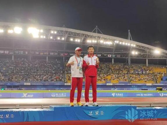 张景强夺得成都大运会男子跳远冠军 热烈祝贺！