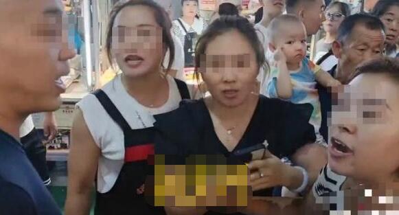 多方回应女生拒买水果捞被骂小三  背后真相实在令人感到惊愕