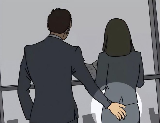 女子称被经理拍屁股 公司董事:小事 这到底是怎么回事？
