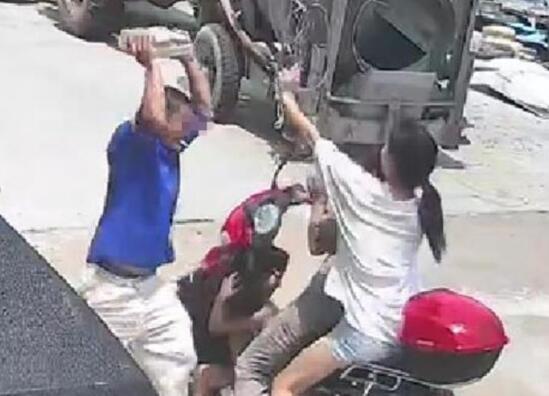 男子重击妻子头部殴打儿媳 警方通报  内幕曝光简直太意外了