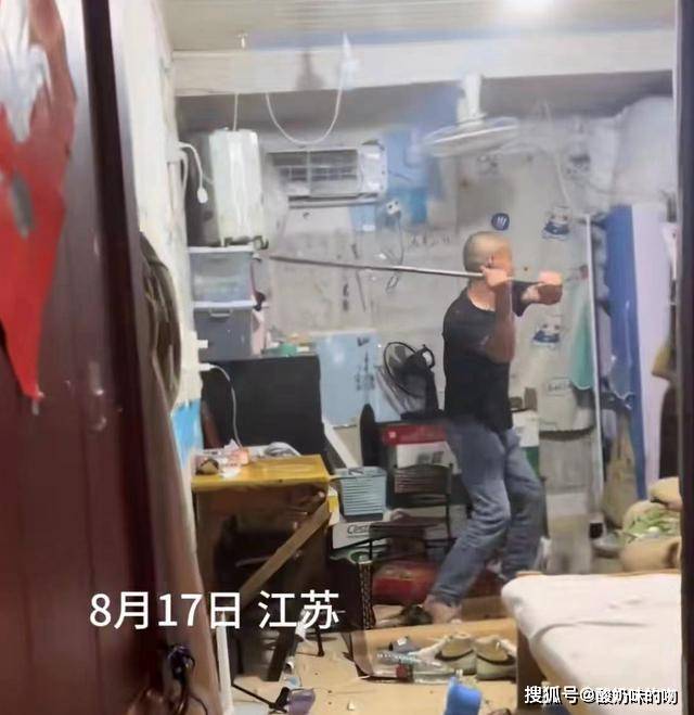 丈夫反对妻子成网红把家全砸了 背后真相实在令人感到惊愕