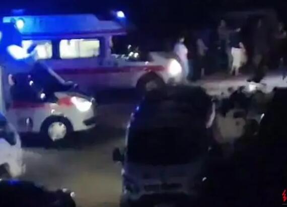 背电瓶下井捞手机 3男子疑触电身亡 背后真相实在令人感到惊愕