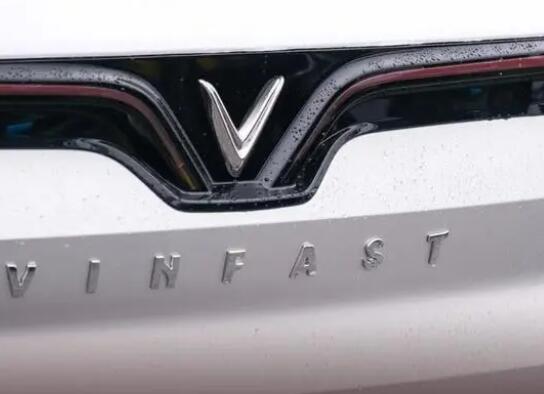 越南首富造车 走上许家印的老路  背后真相令人感到震惊