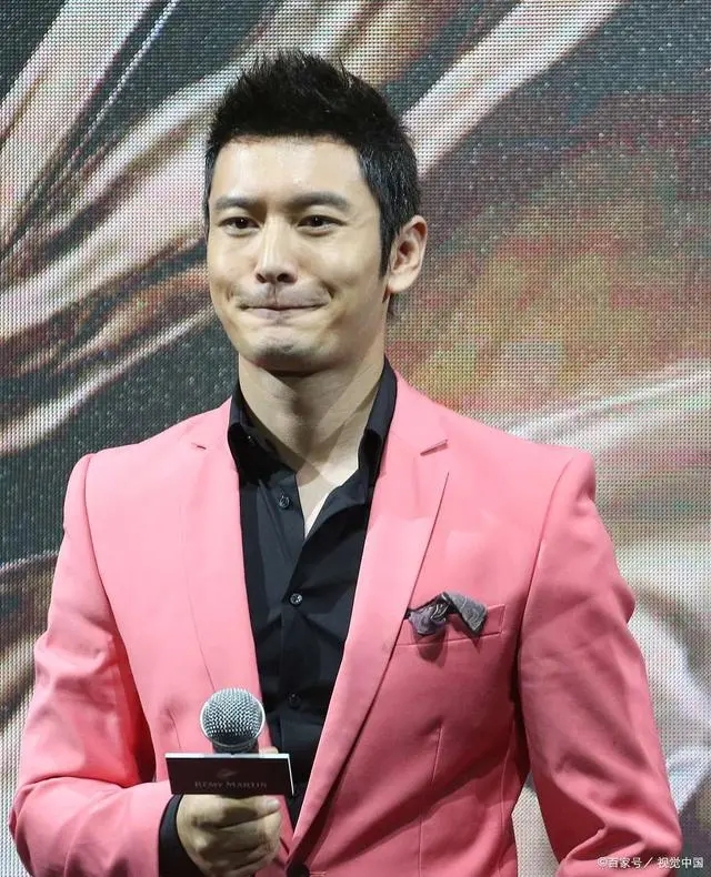 黄晓明被张小斐感动落泪 背后真相令人感到震惊